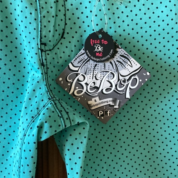 Women’s Be Bop green black polka dot cuffed hem shorts size 5 - NWT - Picture 3 of 9